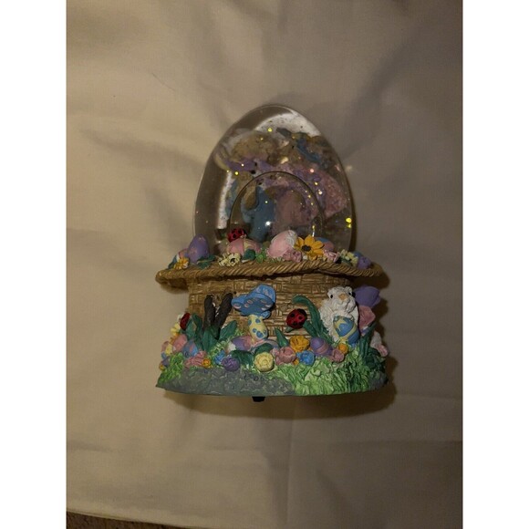 Easter Bunny Musical Snow Globe plays "Easter Parade” Tested And Work - Picture 6 of 9